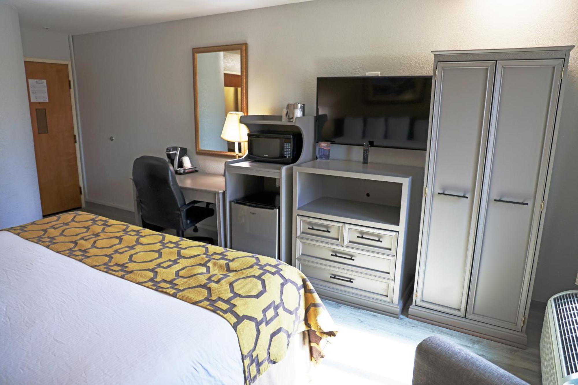 Hotel Baymont By Wyndham Barstow Historic Route 66 Esterno foto
