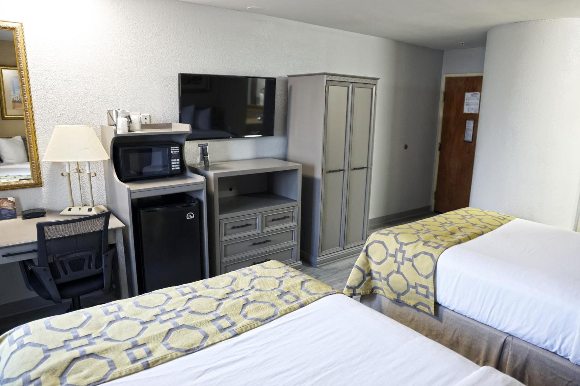 Hotel Baymont By Wyndham Barstow Historic Route 66 Esterno foto
