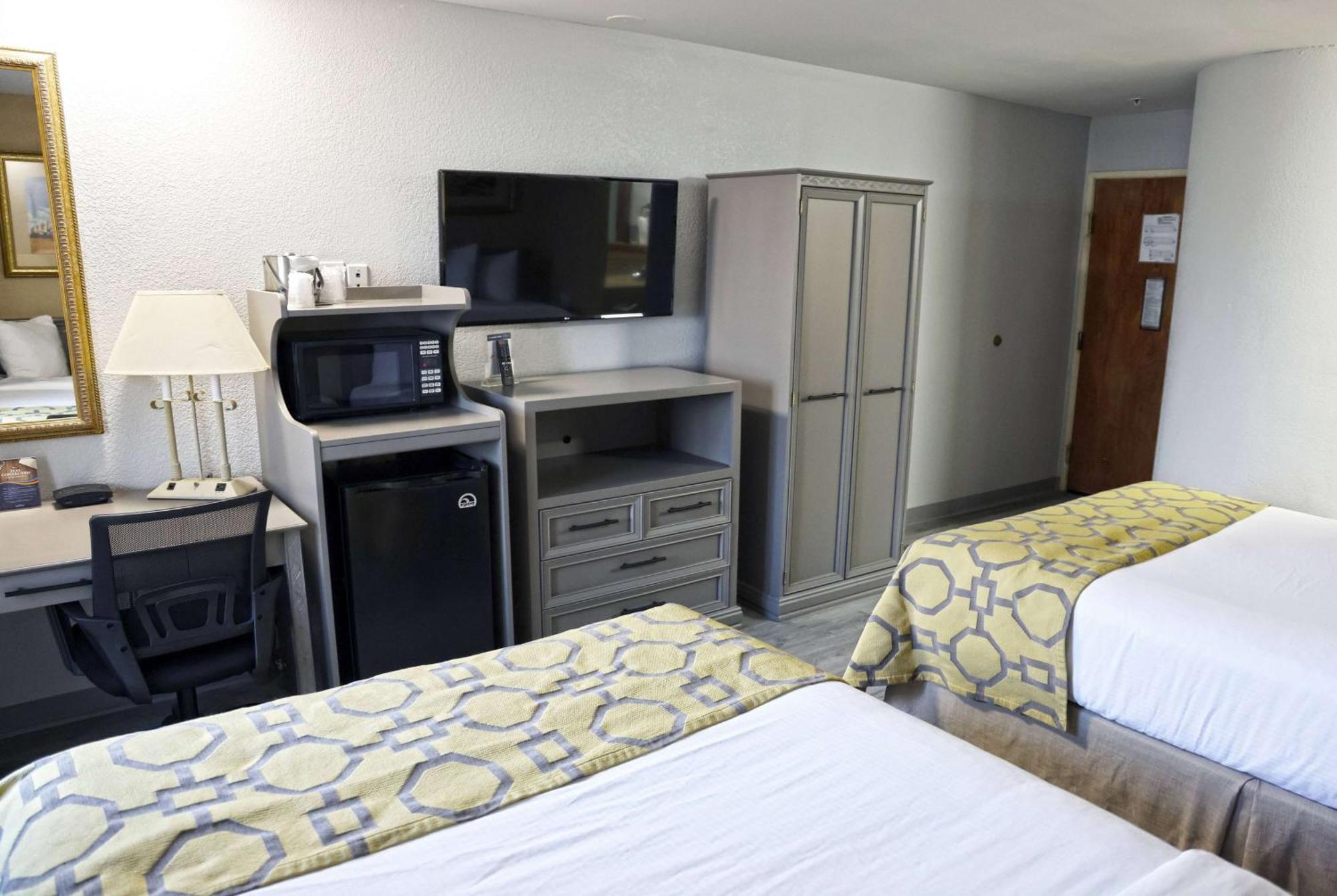 Hotel Baymont By Wyndham Barstow Historic Route 66 Esterno foto