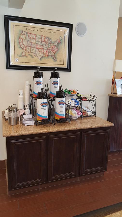 Hotel Baymont By Wyndham Barstow Historic Route 66 Esterno foto